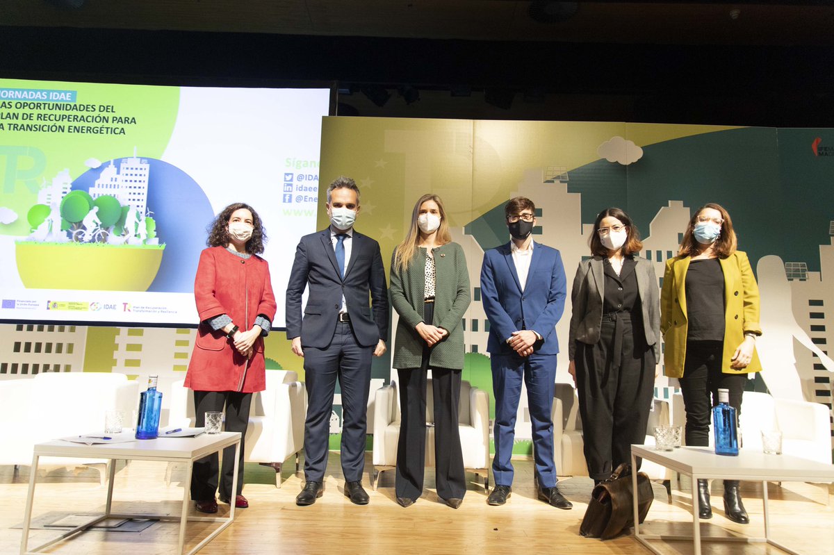 #GENERA2021 ha acogido las jornadas de <a href="/IDAEenergia/">IDAE</a> sobre las oportunidades del Plan de Recuperación para la transición energética.

Destaca la importancia de la Hoja de Ruta del Autoconsumo y la salida de dos programas de ayudas para el impulso del H renovable.

🌐 <a href="/IFEMA/">IFEMA MADRID</a> MADRID