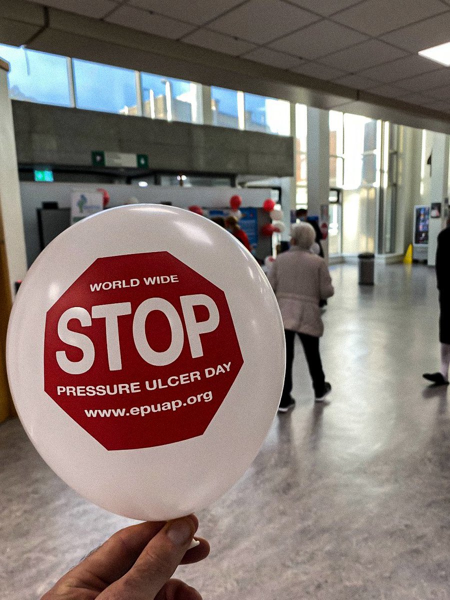 BeechfieldHC's tweet photo. For #PressureUlcerAwarenessDay we are supporting the team at the Mater Hospital as they raise awareness of the #SSKIN model
Key message - Make sure you're familiar with the #SSKIN model and remember, #ItTakesATeam #ToStopThePressure https://t.co/a2Xffis3l8