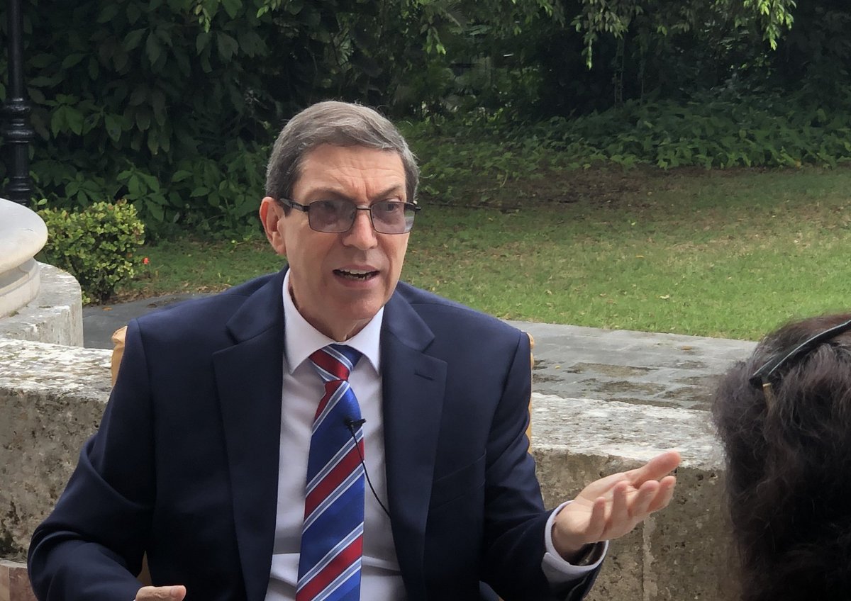 BrunoRguezP's tweet photo. Ofrecí entrevista a @AP. Expliqué que operación político-comunicacional promovida por el gobierno de EEUU fracasó por rechazo popular. No ocurrió la anunciada caída de Internet y tampoco hubo represión, ni marchas, ni militarización del país.

#CubaVive https://t.co/B6DYi9xQCc