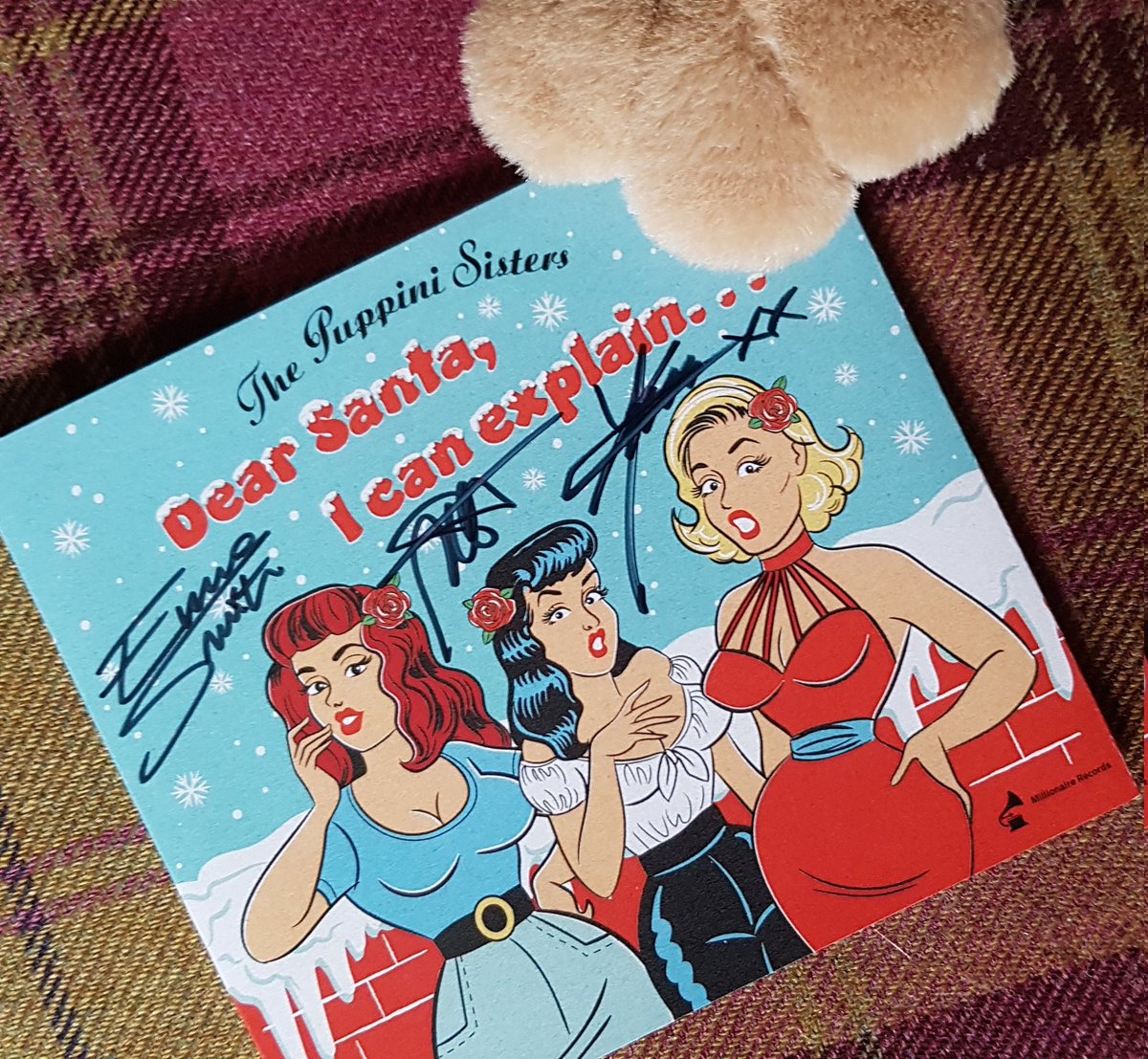 #NiceThingsInThePost Alert part 4: Special delivery from @Puppini_Sisters ! Very pleased to have helped crowdfund this release (And completely forgotten that I also pledged for a digital release remix of their last album!)