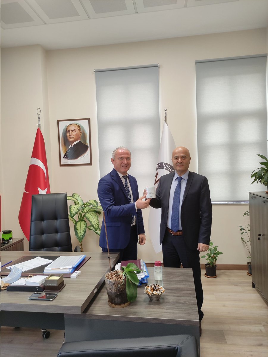 CineNufus's tweet photo. Bakanlığımız İZDES projesi kapsamında Nüfus ve Vatandaşlık İşleri Genel Müdürlüğü Şube Müdürü Yılmaz Karaca İlçe Nüfus Müdürlüğümüzü ziyaret etmişlerdir.
@TCNufus 
@sefikaygol 
@congulus
@GLN66942341 
@HarunKA50140524 https://t.co/j8y1llpsck