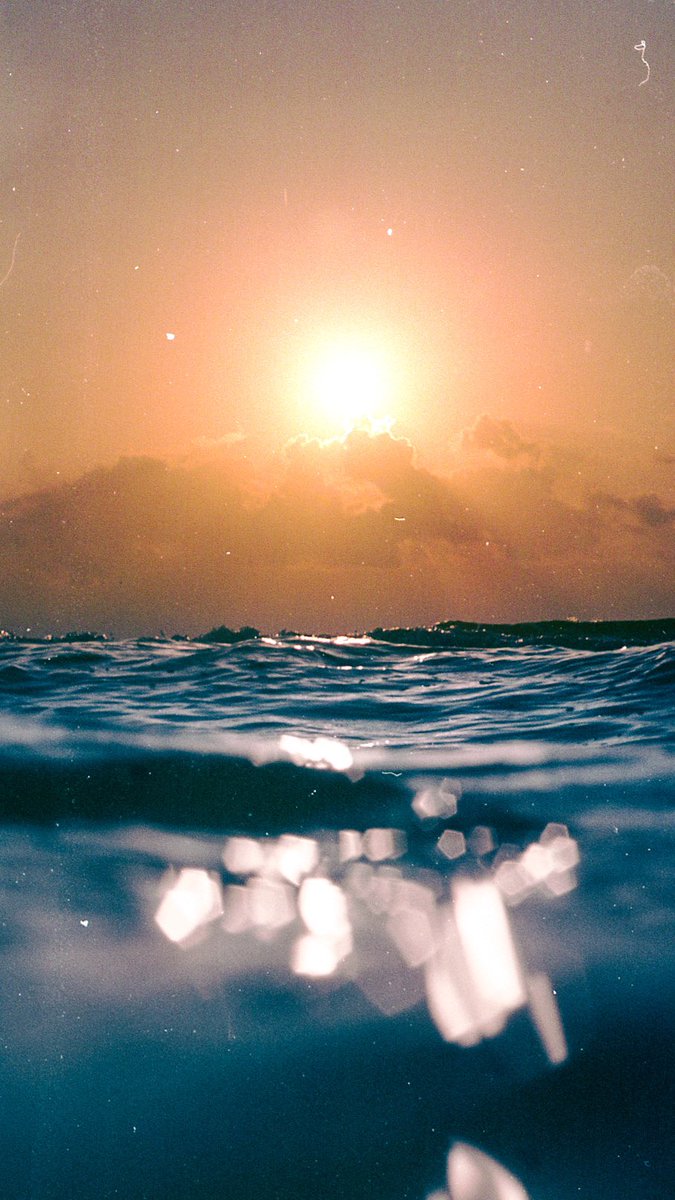Ang_Ramm's tweet photo. Don’t let me drown https://t.co/MWSAtxd9S5