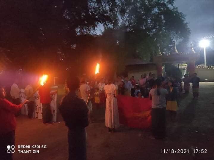 Residents from YayKyiPin Village, Yinmarpin Tsp marched on streets and protested against the Military Dictatorship.

LEGALIZATION OF NUG

#Nov18Coup
#WhatsHappeningInMyanmar