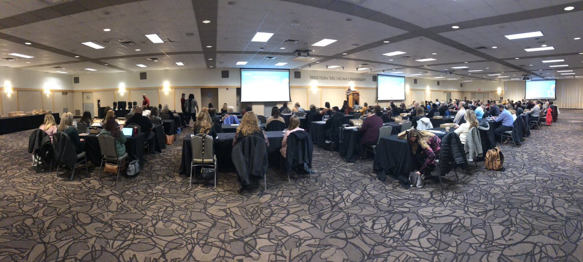JenSmithHR's tweet photo. Full house for the @KKhrma Legislative Update this morning! So great to see everyone 🙌🏼 https://t.co/NjrmdTmhrj