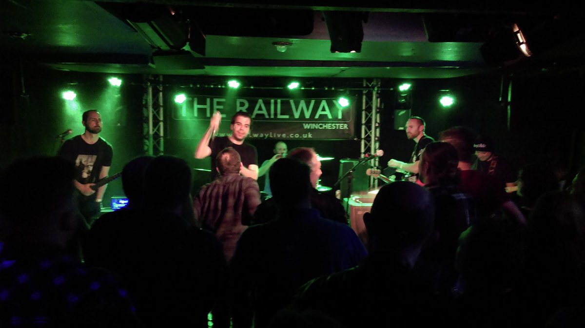 twathea's tweet photo. Throwback to my old band Gambit - had some great times playing venues in Southampton, including a couple of memorable gigs at the legendary @joinerslive
#ShowMeYourBand #TwoNotesToneVault https://t.co/yAOhlgUMBJ