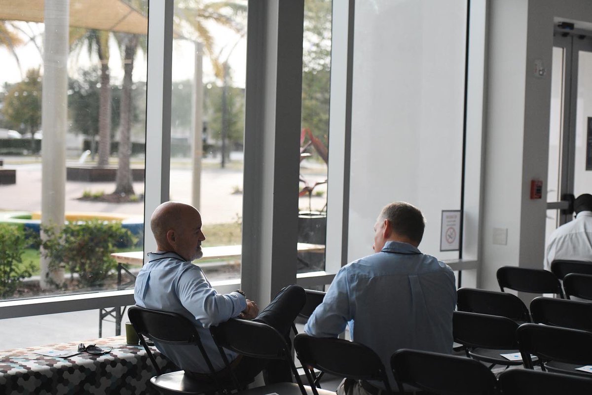 the link tweet media