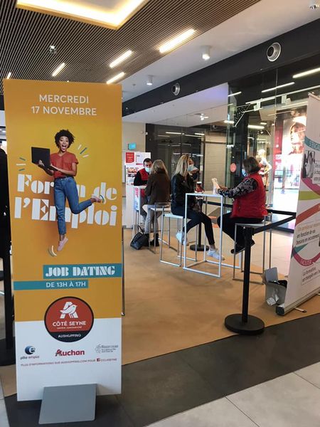 SandrineRitter's tweet photo. Job dating galerie commerciale Auchan La Seyne: une trentaine de profils sélectionnés et préparés par les équipes @poleemploi_VAR#laseyne et MIAJ pour @ARMANDTHIERY,@Julescom, @leclubcafeofficiel ,@Auchanlaseyne.Les candidats et les recruteurs sont satisfaits de l'opération! https://t.co/5mU0dEc8Pf