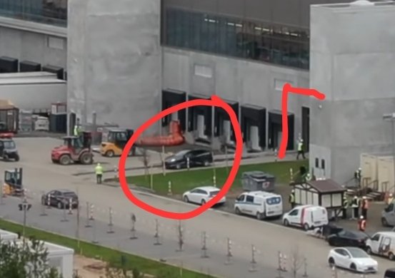 truth_tesla's tweet photo. 𝗕𝗥𝗘𝗔𝗞𝗜𝗡𝗚:
▪️3 brand new Model Y's were spotted exiting the factory production floor at Tesla's Gigafactory in Germany.
▪️All 3 Model Y's made loops on the test track.
▪️Very likely locally produced: calibration units don't come in triples and don't use the test track. https://t.co/rOwFuTc2ir