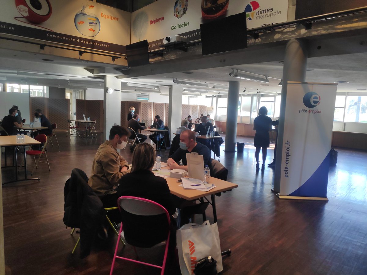 En ce moment, #Jobdating #DIGIWEEK dans les locaux de <a href="/NimesMetropole/">Nîmes Métropole</a> avec <a href="/Digital113_/">Digital 113</a> @Poleemploi_oc 11 entreprises présentes qui reçoivent des candidats des métiers de l'informatique et du numérique
