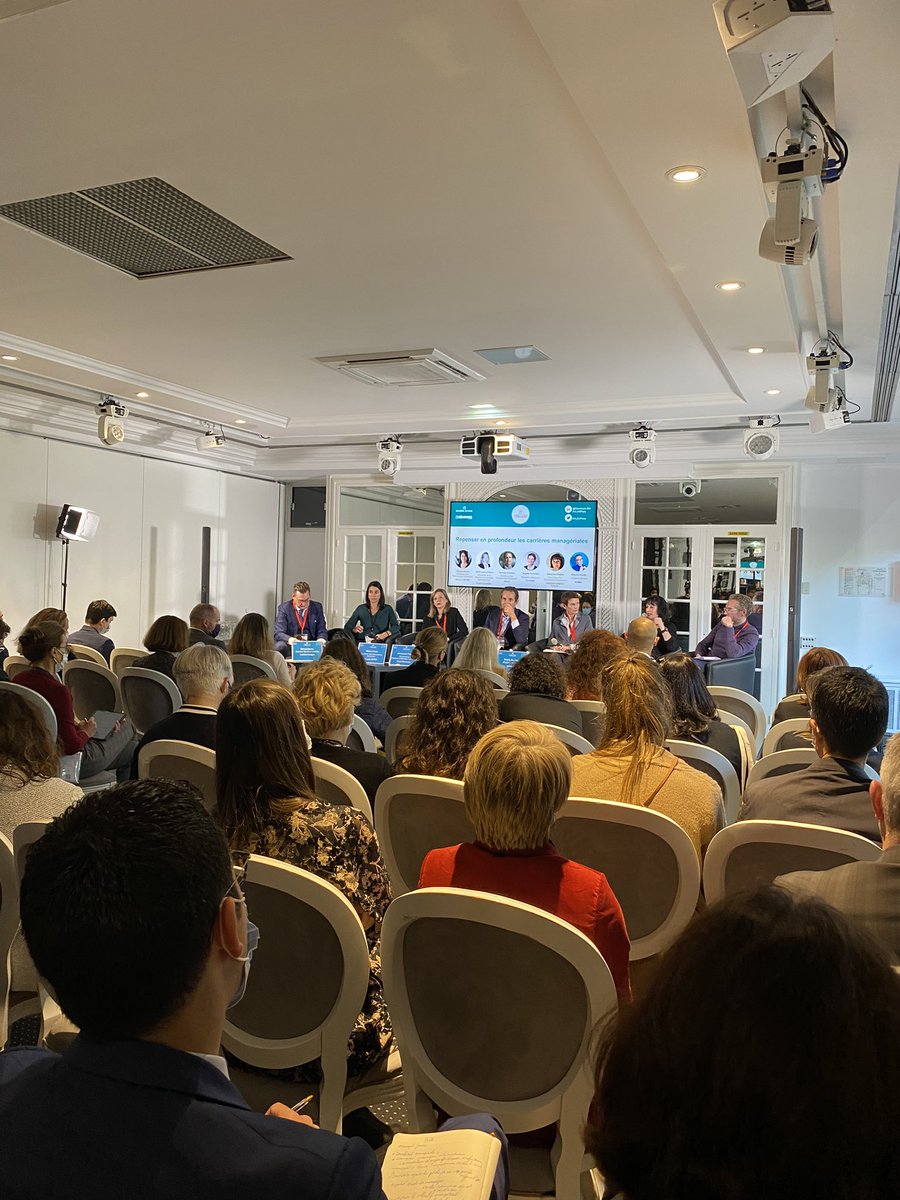 fderolez's tweet photo. L’intervention d’Anne Laure Pams @_grantalexander à la conférence Victoires Leaders du Capital Humain « L’Humain au cœur de la réflexion et stratégie des entreprises, nécessaire pour repenser les carrières en sortie de crise sanitaire » @Decideurs_RH #VLCH #leadership https://t.co/q05YQWy3Xb