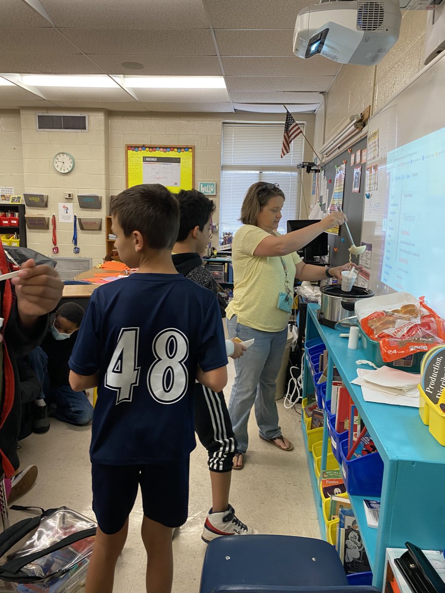 BethRogersENES's tweet photo. We moved into a Hooverville today and ate from a soup kitchen since we are studying the Great Depression. #greatdepression #hooverville #enespawpride #ncssbethebest https://t.co/miRU1AlHFO
