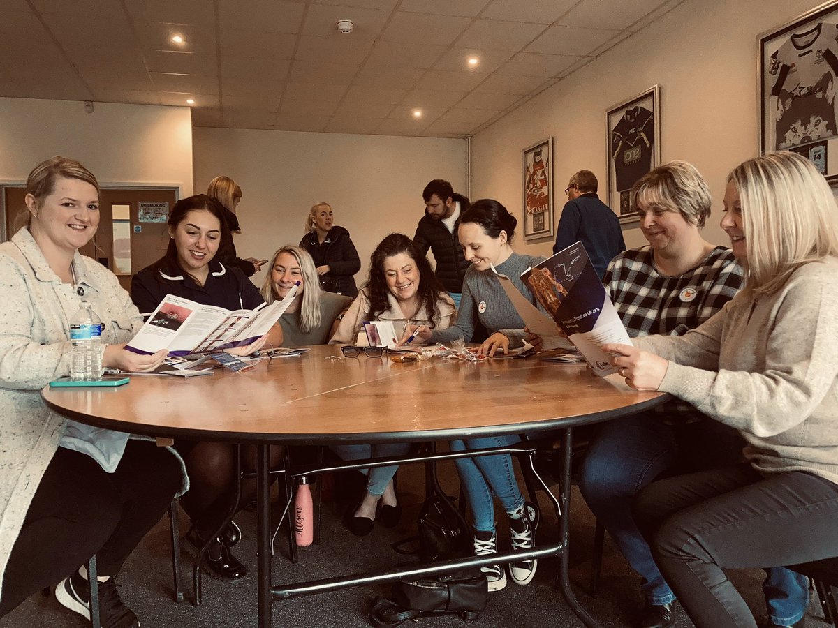 Rachael82583244's tweet photo. Team specialist services on Pressure ulcer training day for @STPressure week. #harmfreecare @GeorgieRos @cheesmanamanda1 https://t.co/7lKsa9aDYS