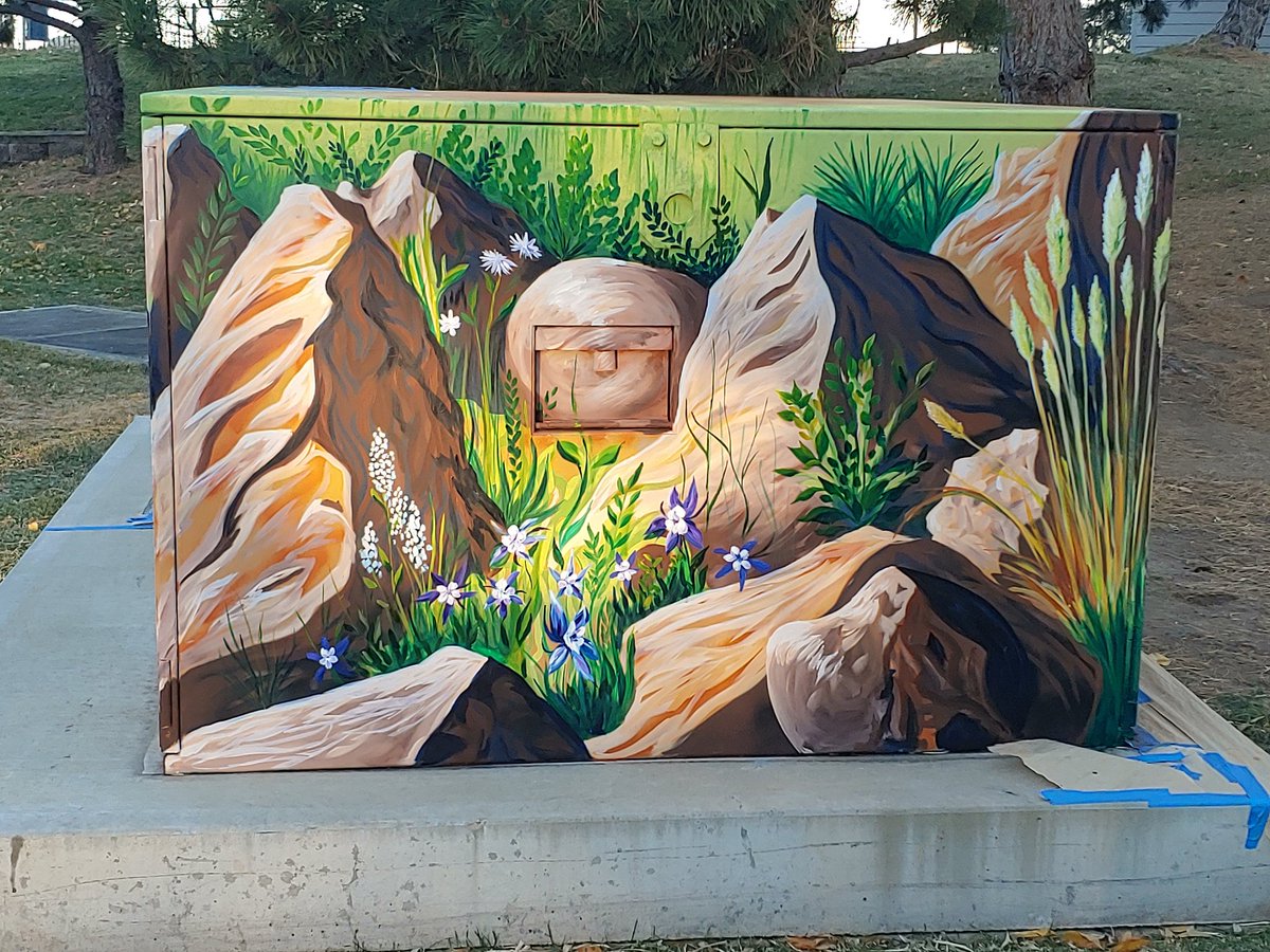 KristenVohs's tweet image. Art in public places #electricbox #transformercabinet