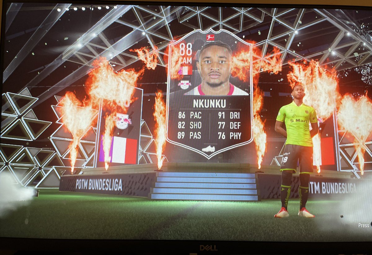 manlikeDox's tweet photo. merci EA #fut https://t.co/la0zuyFnP0