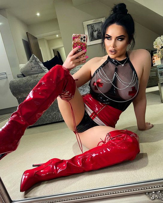 RT‼️  Can&rsquo;t put my fire out 🔥 https://t.co/6XWpszzmYI<a href="/tag/rt"class="tags"><span>#rt</span></a>