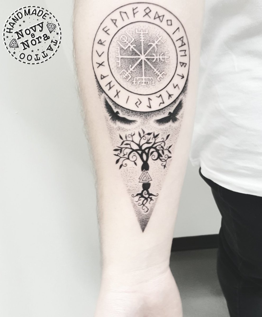 Yggdrasil tattoo: Khi nhìn thấy hình xăm Yggdrasil này, bạn có thể cảm nhận được một sức mạnh vô hình đang phát ra từ nó. Nó mang đậm tính chất triết lý về sự sống và trường tồn. Được cập nhật lên năm 2024, hình xăm Yggdrasil mới này sẽ chắc chắn đem đến cho bạn một cái nhìn mới, tinh tế và đầy hoài niệm.