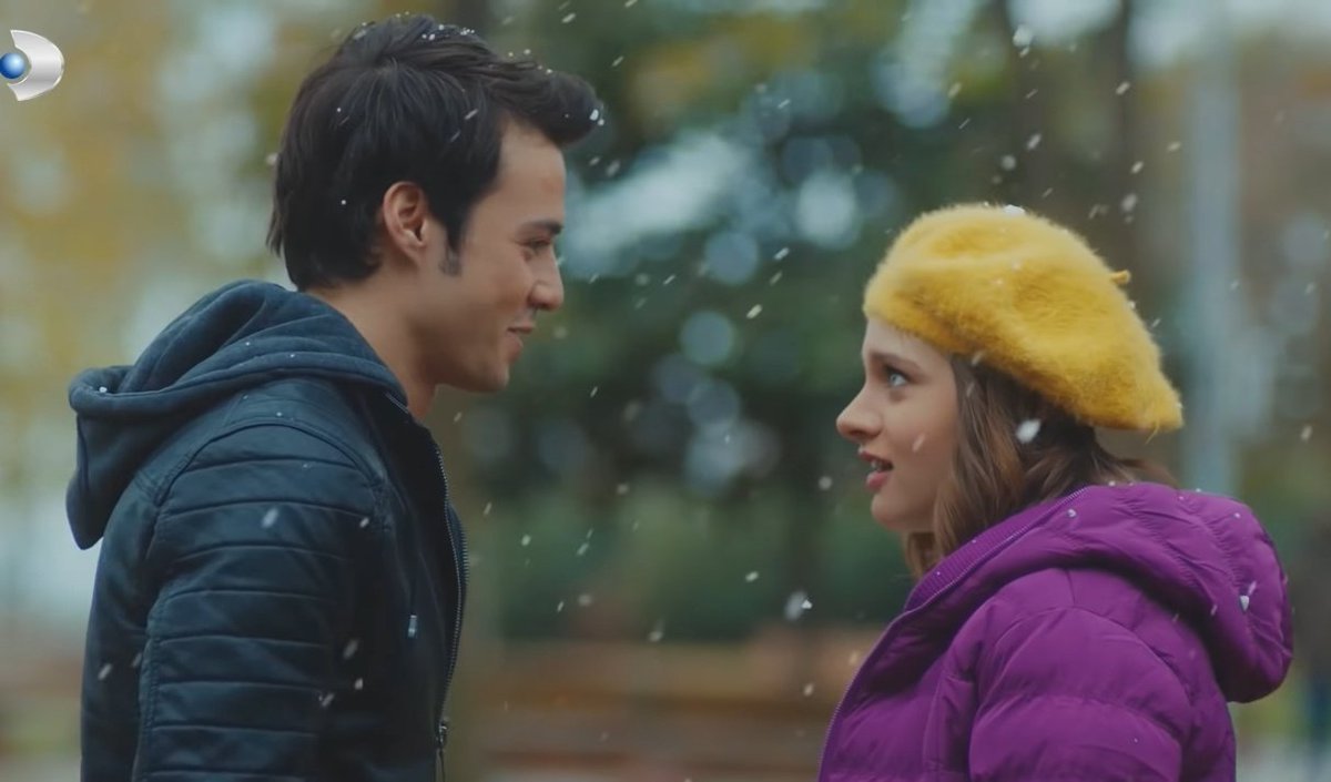 PainterMirage's tweet photo. Çok özlemişim sizi direk bu sahne aklima geldi 🍁
#MirayDaner #MertYazıcıoğlu #MahCih https://t.co/Oq8aIHd7RU