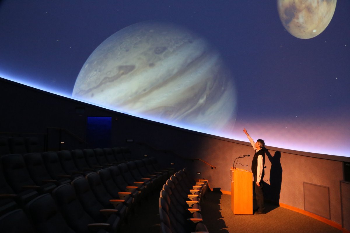 evvmuseum's tweet photo. Our staff astronomy educator Mitch Luman is online attending Virtual Conference Practices in Astronomy Teaching and Public Engagement
#ASPMTG https://t.co/We130erDDW