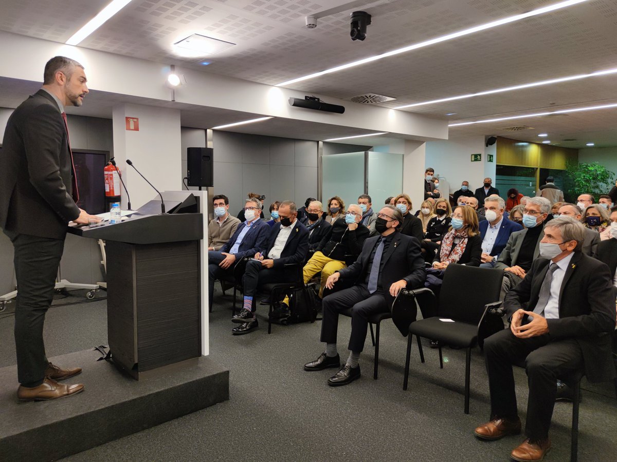 MiquelPueyo's tweet photo. Els #Pressupostos2022 són imprescindibles per la reactivació econòmica i social del país. Avui hem assistit a la presentació del Projecte de Pressupost de la Generalitat #ReActivemCAT🔄
Som un govern resilient i #Lleida un territori amb un paper essencial. https://t.co/ksu6a5Zzo5