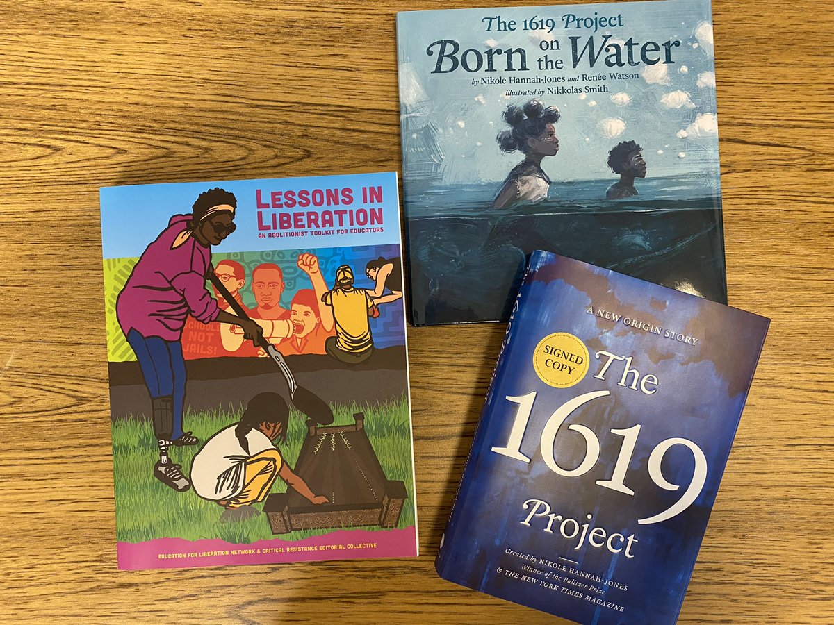 rcovs1201's tweet photo. What a great week for new books: #1619Project books and finally got my hands on a copy of #LessonsInLiberation thanks to @madlittledebbie! Can’t wait to dig into these @nhannahjones @C_Resistance @AKPressDistro https://t.co/Duh1m92Pr5