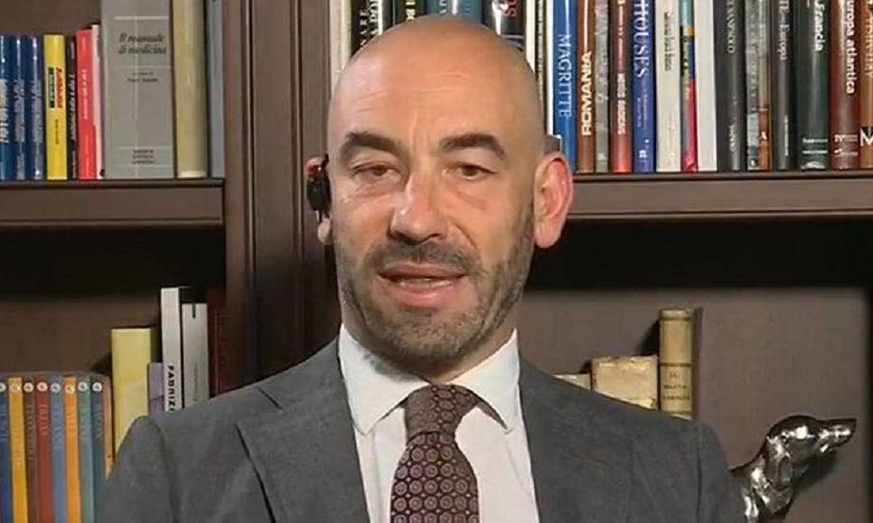 Bassetti: “Basta terrorismo sul Natale! Non mettiamo paura agli italiani”

Ascolta: radioglobo.it/30646/bassetti…