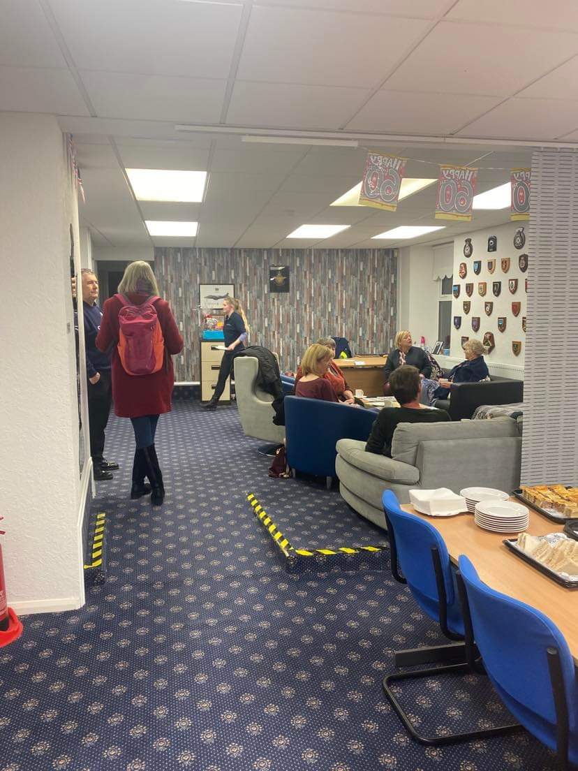 BethMember's tweet photo. Great to get outgoing and incoming local causes for both North Shields and Tynemouth and Coop colleagues together for a celebration last night! Thanks Operation Veteran for hosting and supplying the delicious cake 😋🍰 @JimOwens959 @mark_niven @buonarotti1961 https://t.co/GuQc7IReks