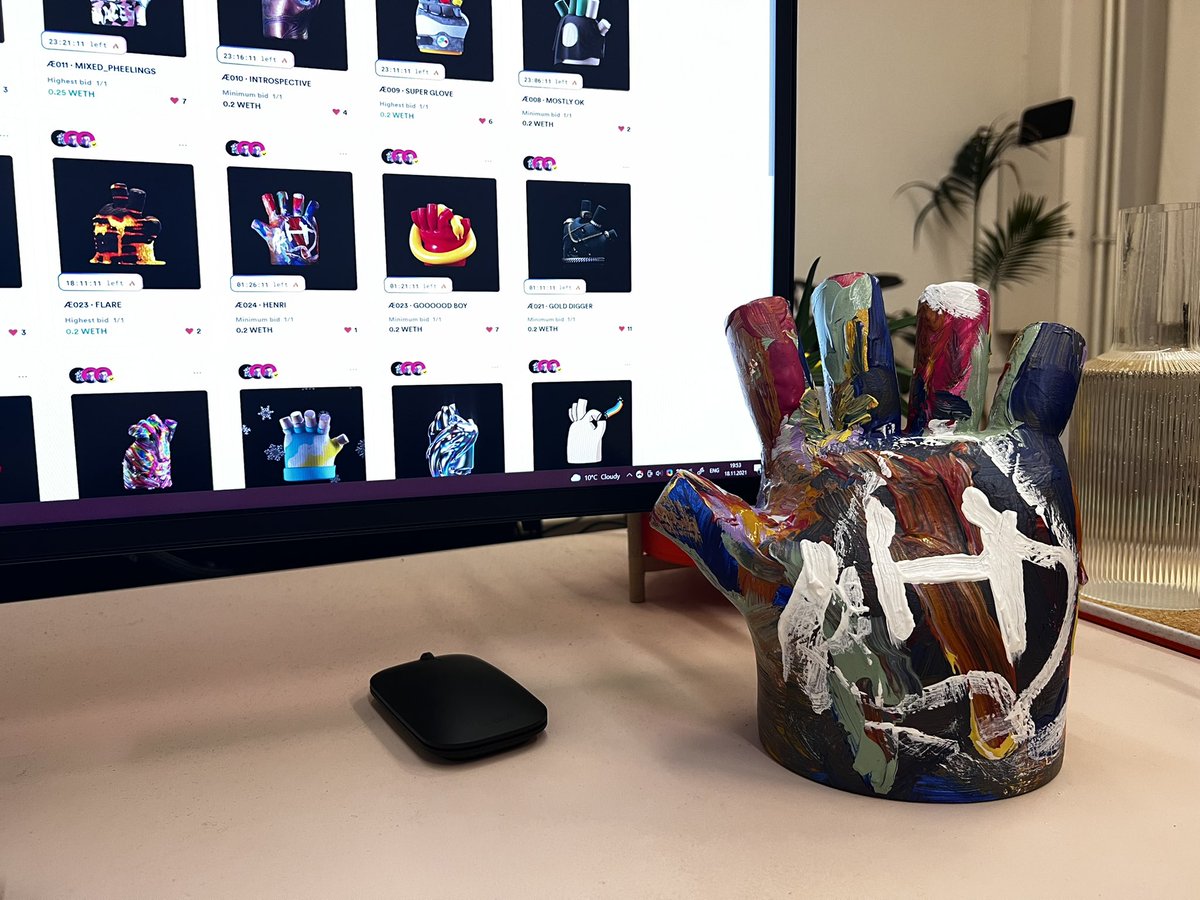 YIPPIEHEY.eth // HÆNDZ tweet media