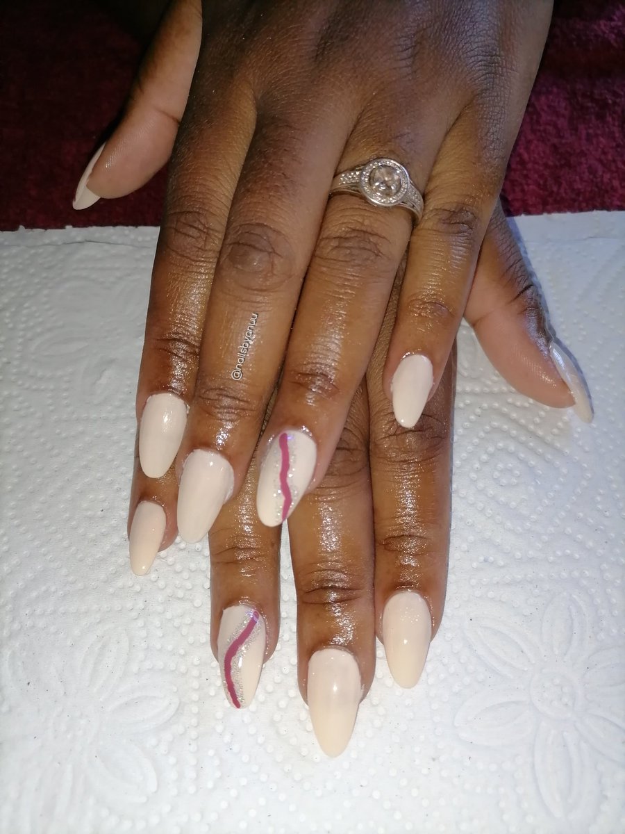 anxshka_cpt's tweet image. Chocolate swirl ☺️

#fullcovertips #coffinnails #nails #localnailtech #kraaifonteinnails #nailart #nailsdid #nailtechstudent #selftaughtnailtech #gelnails #gelxnails