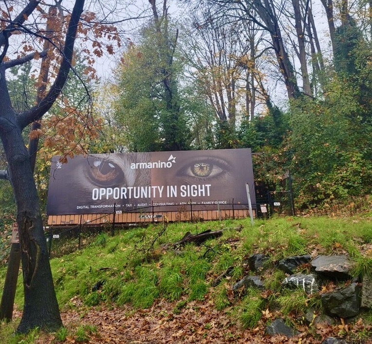 AMFMediaGroup's tweet image. Spotted in the wild: our ad for @ArmaninoLLP in Seattle! 👀 🐅

Keep an eye out for our "Opportunity in Sight" campaign in television, radio, print and outdoor ads across the country.