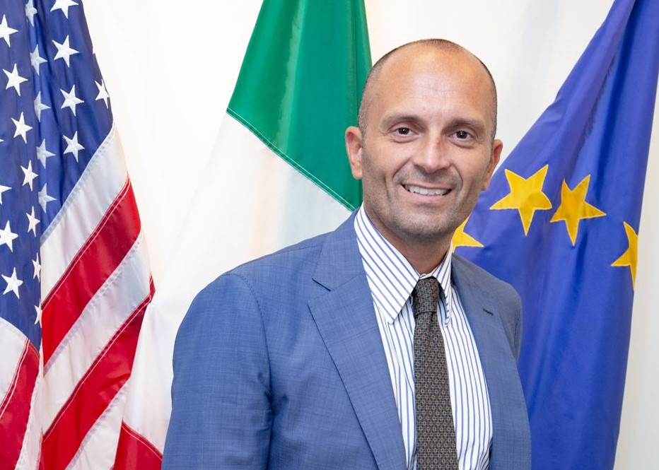 miami_sic's tweet photo. #PMIDAY2021 in U.S.
Cristiano Musillo, Consul General of @ItalyinMIA, will participate in the opening of the proceedings in #Florida.
@PIConfindustria, @ItalyinUS, @OdliInc, @OrgoglioBrescia, @TexasSIC, #AbroadTo, #Mayac,
@L_Imprenditore https://t.co/3ZLNAGeMFz