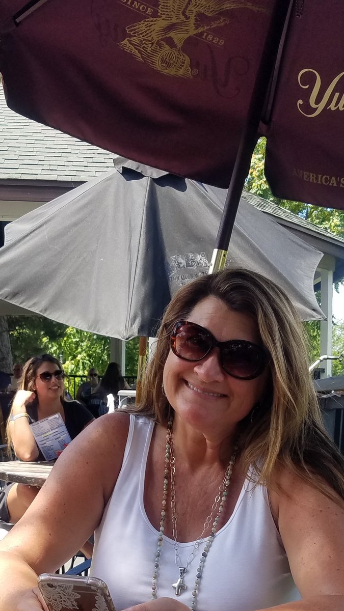 CoyLickliter's tweet photo. Happy Birthday to the love of my life! Thank you for all the fun &amp; joy you bring &amp; cheers to more! I love you Annie! https://t.co/7JoKox8yAl