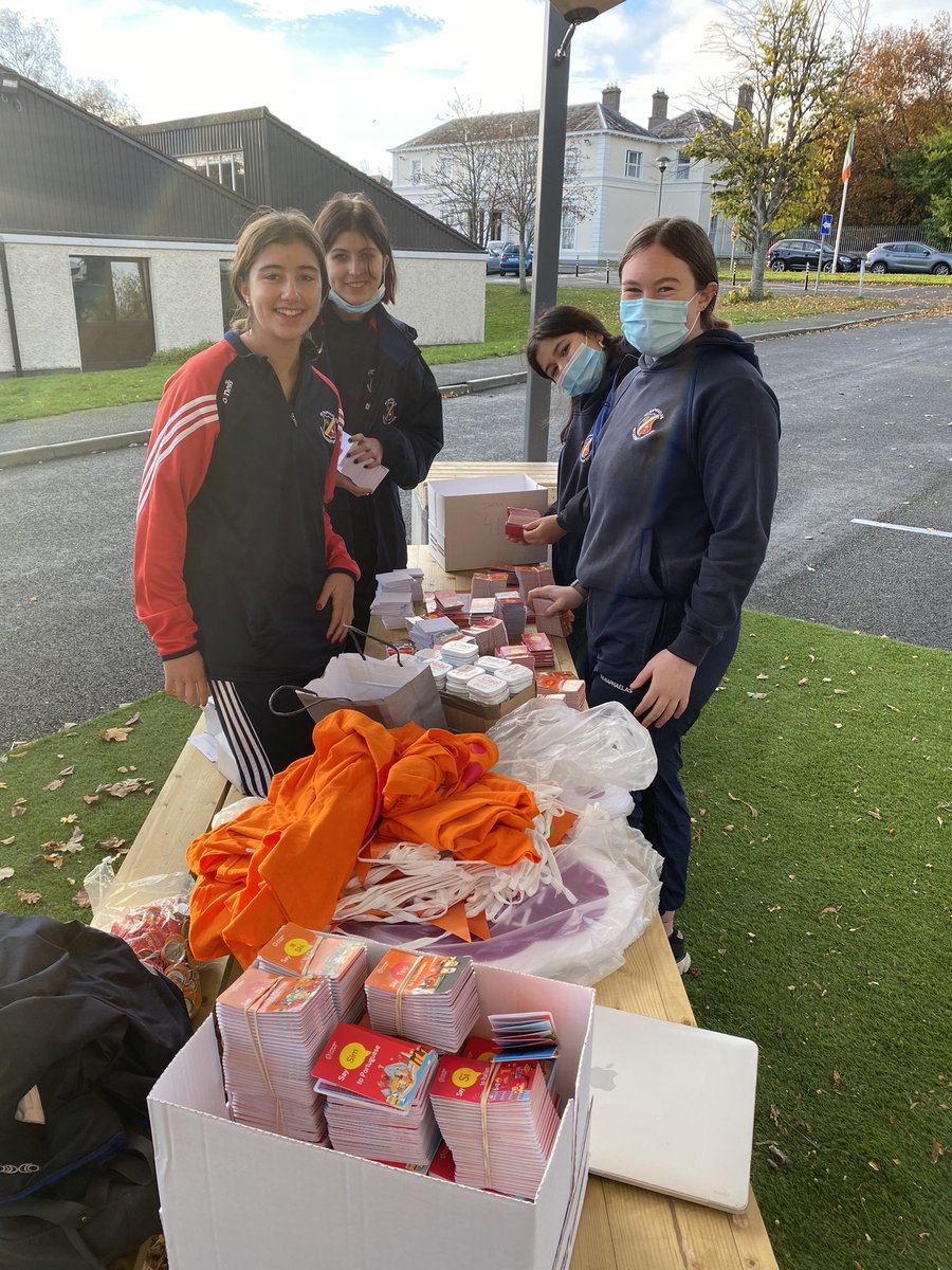ThereseEagers's tweet photo. Our amazing Champion Team here in @RaphaelasSt making final preparations for Mondays #ThinkLanguages2021 Huge thanks to all at @langsconnect_ie for all the awesome goodies! #edchatie #MFL https://t.co/FIsC9PKQlF