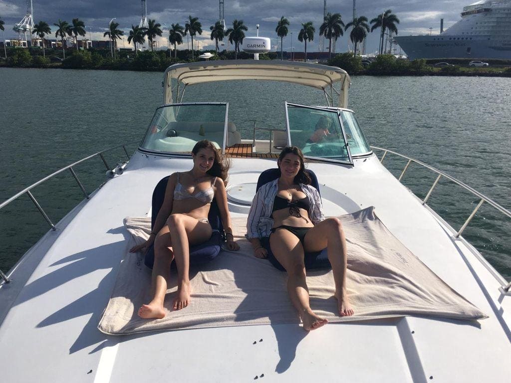 305waves's tweet photo. Like the boat`s name says we always need a "Therapy" and you can have that in this 45ft
.
.
.
#305waves #yacht #miamirides #sealover #family #friends #miamiboatrentals #charters #renta #rentaboatmiami #boatrentals #miamistadium #haulovernudebeach #sandbarmiami https://t.co/2lILBTnKZp