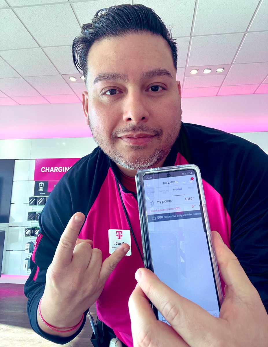 JovCryptoPlug's tweet photo. 500 Days On And Counting On Samsung Elite #SamsungElite #SamsungPro #SamsungGalaxyZFold35G @SamsungMobileUS #TheWestWing💸 #Tmobile https://t.co/tTTug0TK6Q