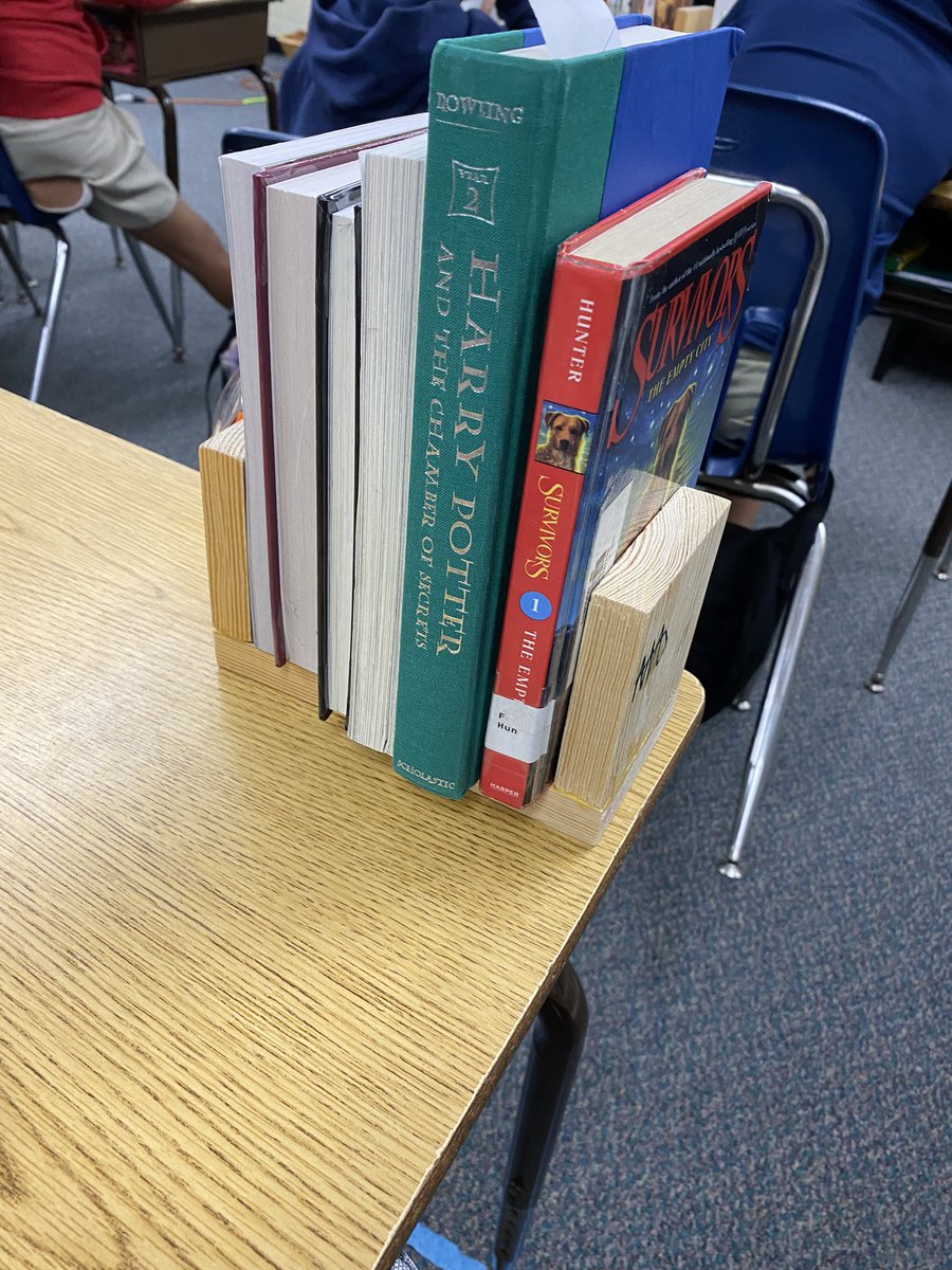 Lauren King tweet media