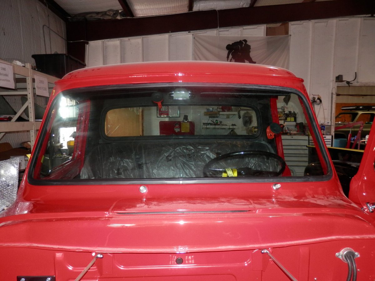 texomaclassics's tweet photo. 1955 Ford F100 - The windshield and rear window have been installed in the cab. 
#FordF100 #1955Ford #1955F100 #1955FordF100 #Ford #F100 #WingWindows #RebuiltWingWindows #ClassicRestoration #OldCarsNew #ClassicTruck #ClassicPickup https://t.co/KXtFEGWIUj