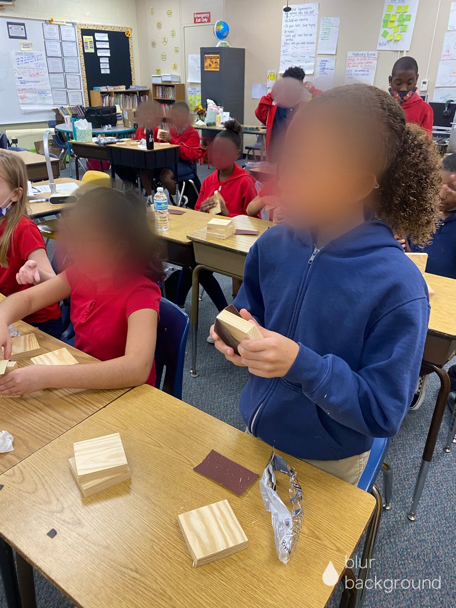 Lauren King tweet media