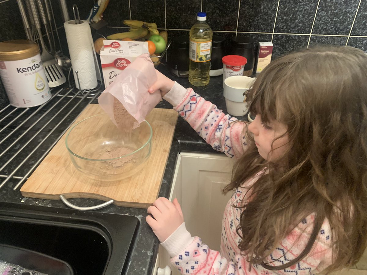 ClareLybo's tweet photo. Book bingo this week - Amelia chose to read and follow a recipe for chocolate fudge cake @MrsLancsStMarys xx https://t.co/ACq34edsad