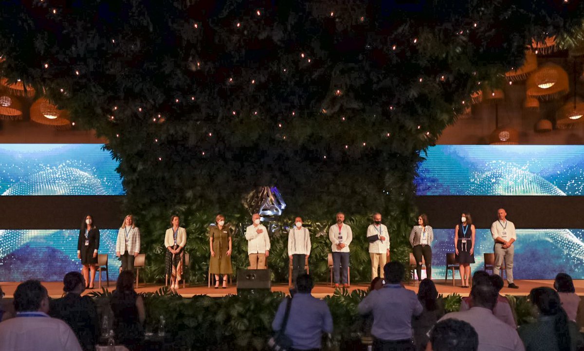 Hoy inició nuestro evento más importante del año, el #EncuentroPorMéxico, donde se compartirán distintas propuestas para convertir a México en un país incluyente, innovador y emprendedor.