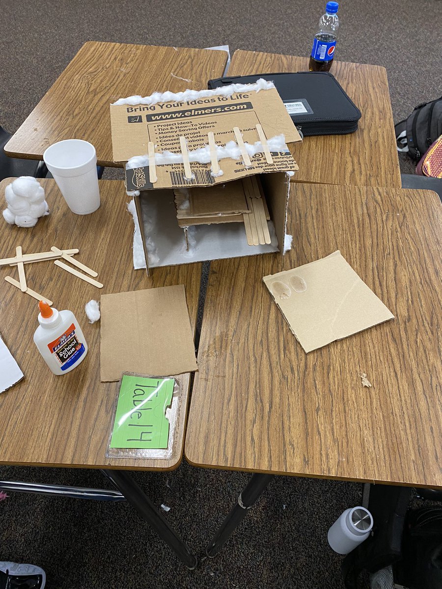 MsRomanchek's tweet photo. STEAMM Day turned into STEAMM Week for us! Sometimes learning is messy! #STEAMM @KMMPMPanthers @MedPro21 https://t.co/12IaWIloZO