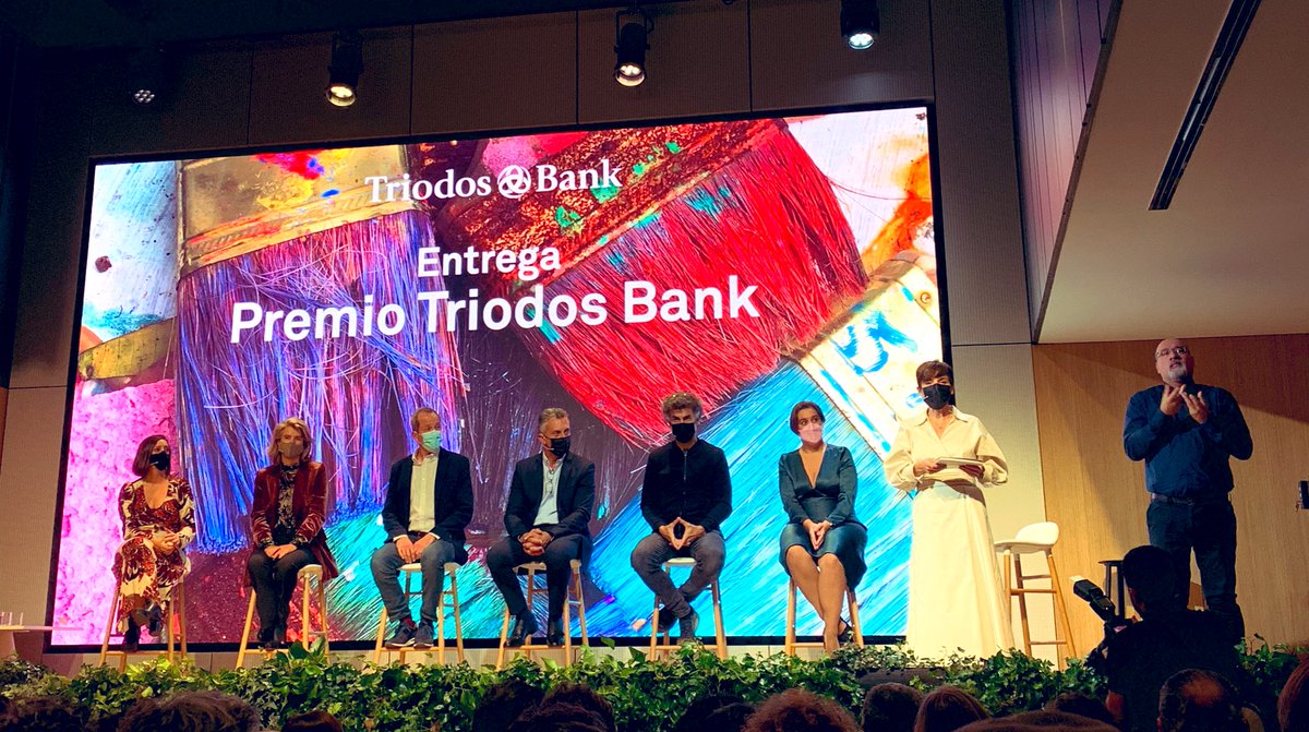 Enhorabuena a todos los finalistas del #premiotriodosbank. Gracias por recordarnos que el ser humano todavía puede hacer cosas increíbles. El cambio es posible.