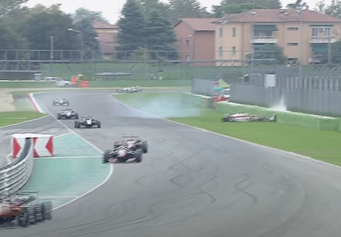 europeanwf1's tweet photo. 17/25

- Sette Camara (@SexoRacingWF1) comete mais erros e cai pra fora do top 10..

- A corrida da uma mornizada.

- Pior que Sette apenas Barnicoat (@DAMS_F1v) que bate sozinho e Stroll e Daruvala (@CarlinF1SM) que abandonam... https://t.co/evT5JfV5Dp