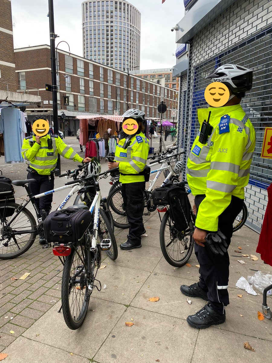 MPSLancasterGte's tweet image. 🎙#Engagement | 6 Ward Officers from North Westminster today were on a Hi-Visibility Cycle Op led by the #LancasterGate team

Aim: Provide Hi-Visibilty around wards deterring ASB/Criminality

Result: (4) Traffic Offence Reports + Positive Community Feedback about cycle patrols 🚲