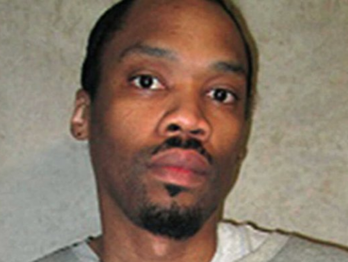 TheSource's tweet photo. Julius Jones Spared By Oklahoma Gov. Hours Before Execution https://t.co/YOv74toHPA #WeGotUs #SourceLove https://t.co/XC8QH3lKnO