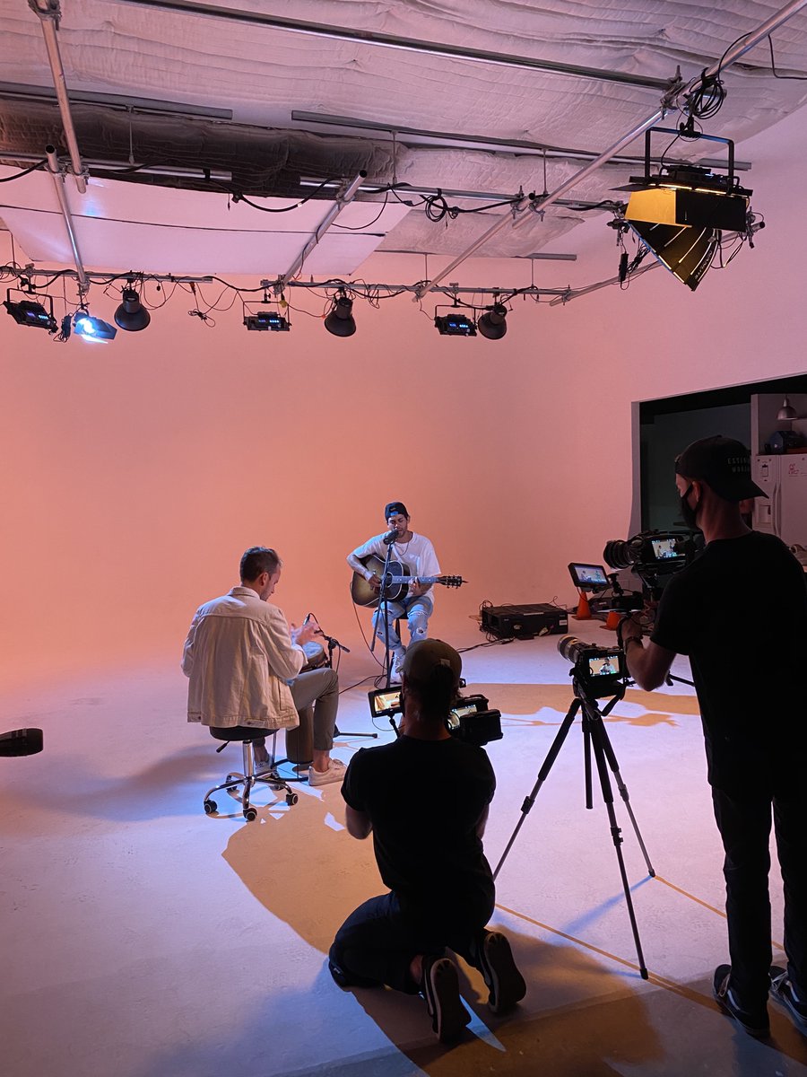 Ryan Ellis tweet media