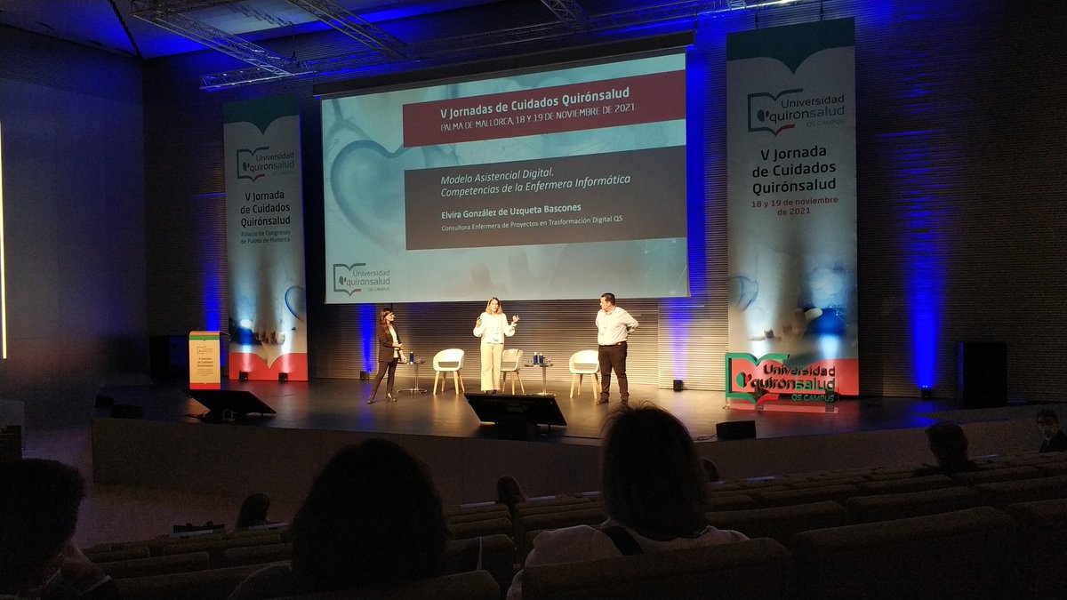 Interesante el networking sobre el modelo asistencial digital @elvira_87 #quironsalud #jornadasdecuidados