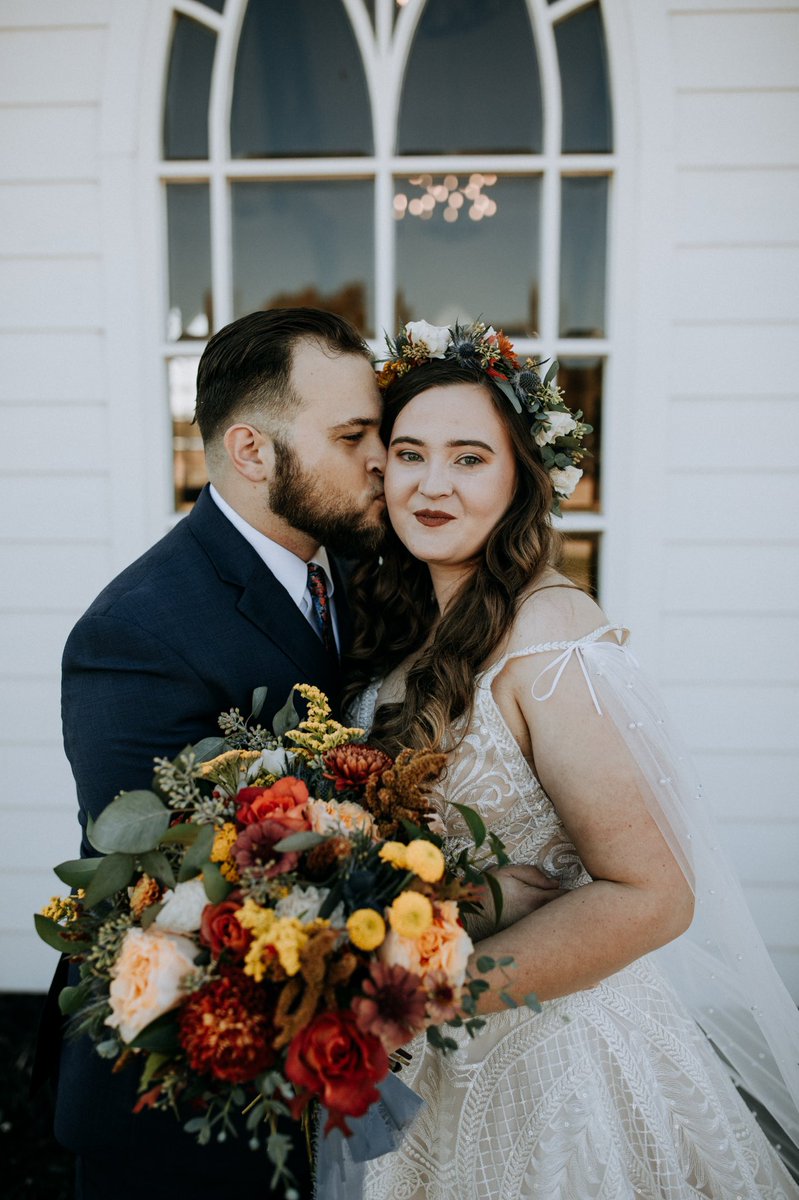 pairahslacks's tweet photo. then comes  • m a r r i a g e •

11.14.21 the absolute best day in my life: the day I became a wife to the man I have been praying for my entire life! Here’s to all the adventures ahead, to our life may it be glorifying to God, and to serving others well- together. https://t.co/DgL6zONGrP