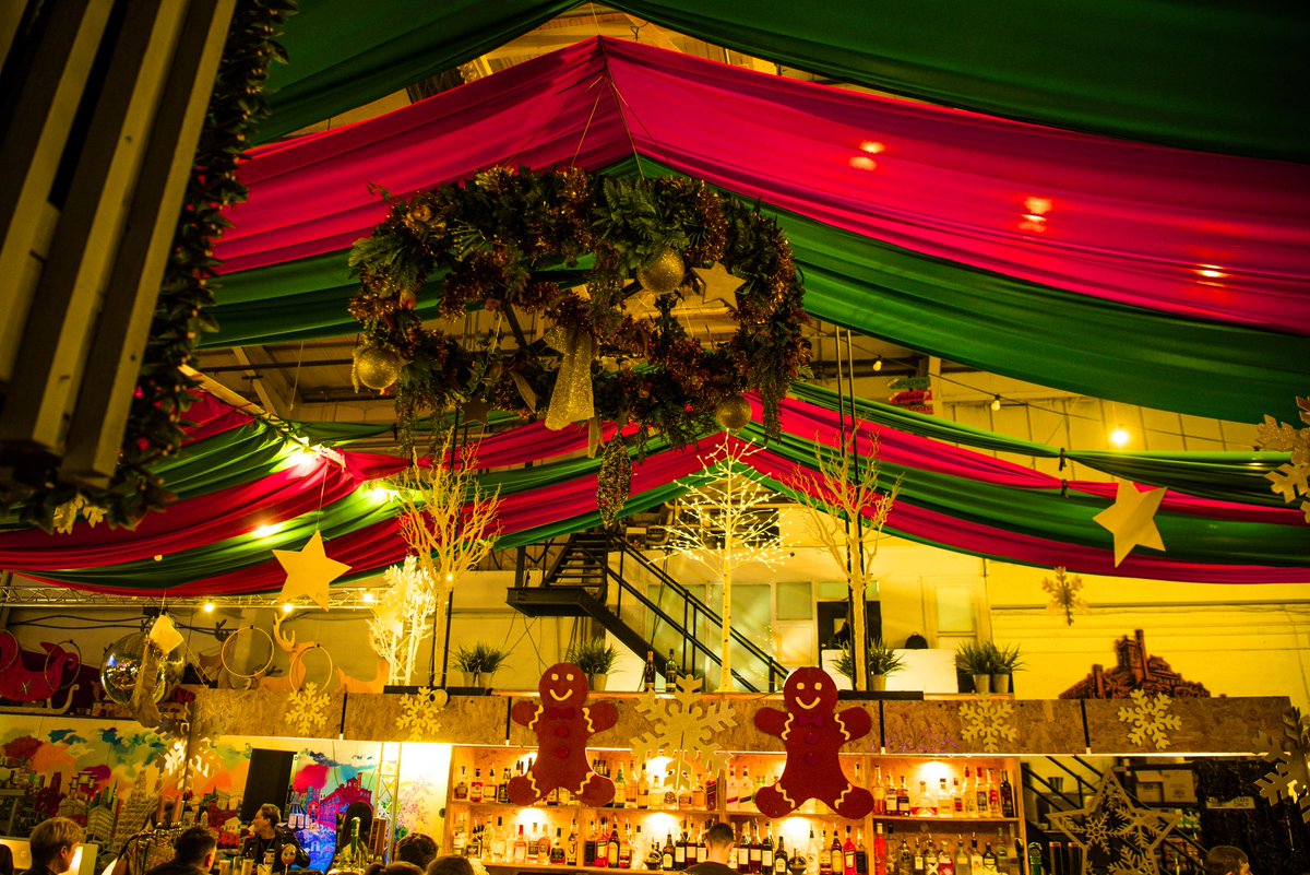 V_Architects's tweet photo. The ceiling is one of the most important elements of any Christmas display, as it creates the atmosphere and brings your guests into the setting.🎅
team@visual-architects.com
01613661151
#setdesign #visualarchitects #xmasdecor #prop #propmaker #xmasdecor
#festivaldesign https://t.co/eUeYz4gy0i