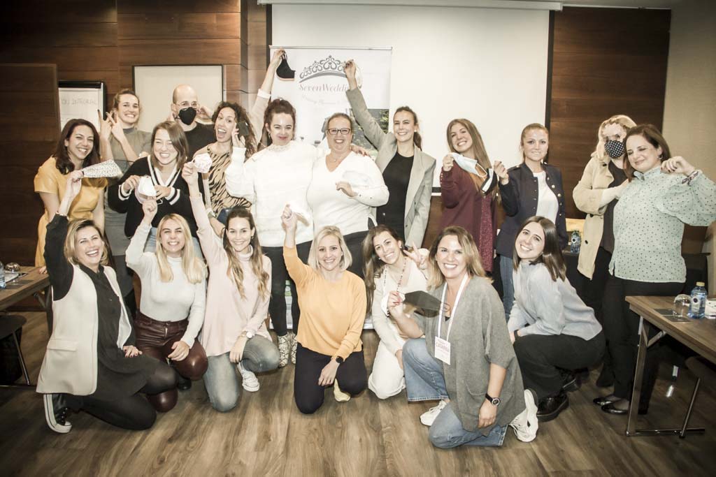 cursosseven's tweet photo. Felicitar a nuestra última promoción de nuestro Curso de Wedding Planner en #Madrid. Un placer compartir con vosotros un gran fin de semana. INFÓRMATE DE NUESTROS CURSOS: https://t.co/a1roLzctgK Gracias por confiar en #sevenweddings #cursoweddingplanner  #cursodecoracion https://t.co/aXTdxT18Ym