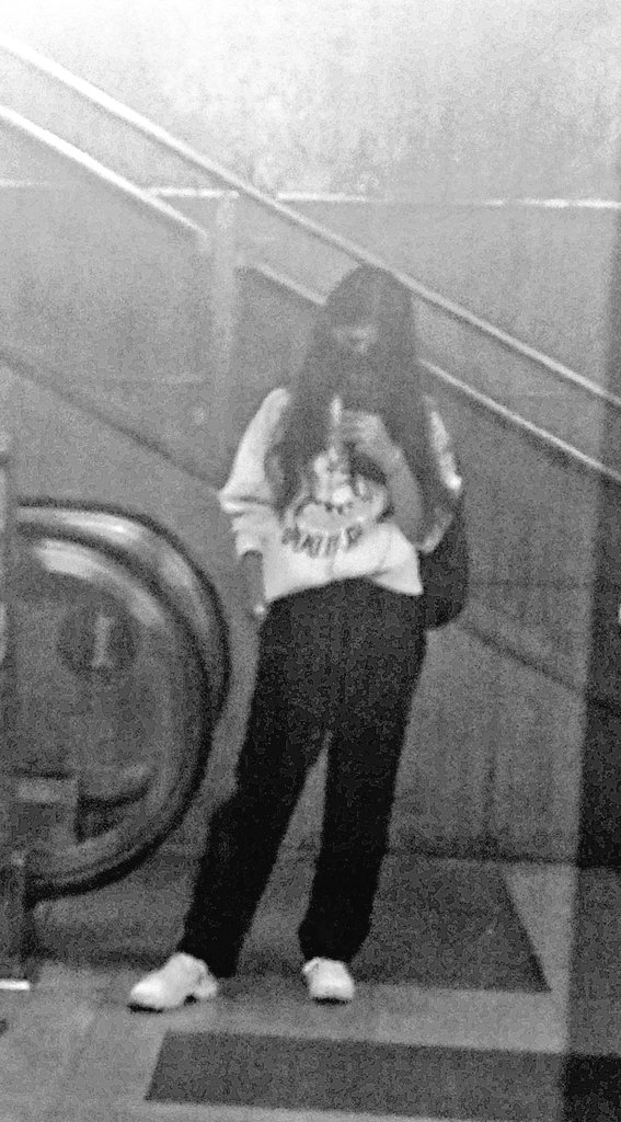 KyuGodara's tweet photo. Kaafi blurry, Delhi ki subha jaisi 😌 https://t.co/NQUpuzClRQ